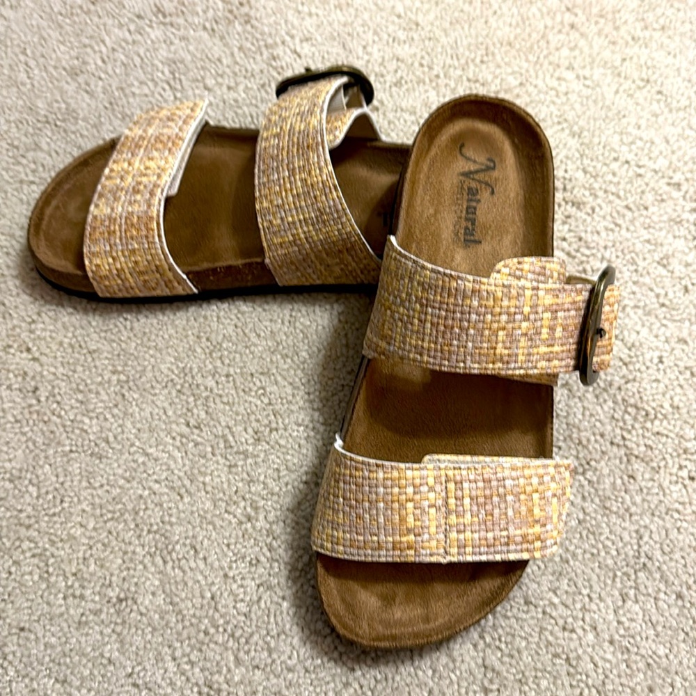 Comfort footbed weave sandals